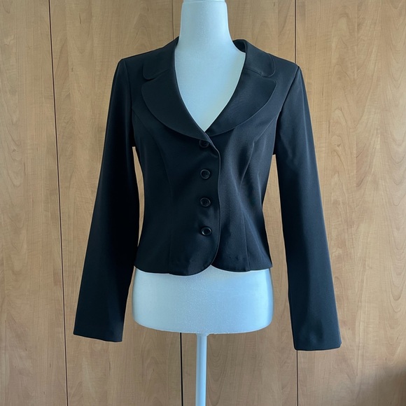 Black 2 Piece Skirt Suit Sz. 7 - Picture 3 of 8